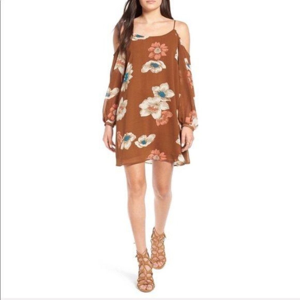 Leith Cold Shoulder Shift Dress XS